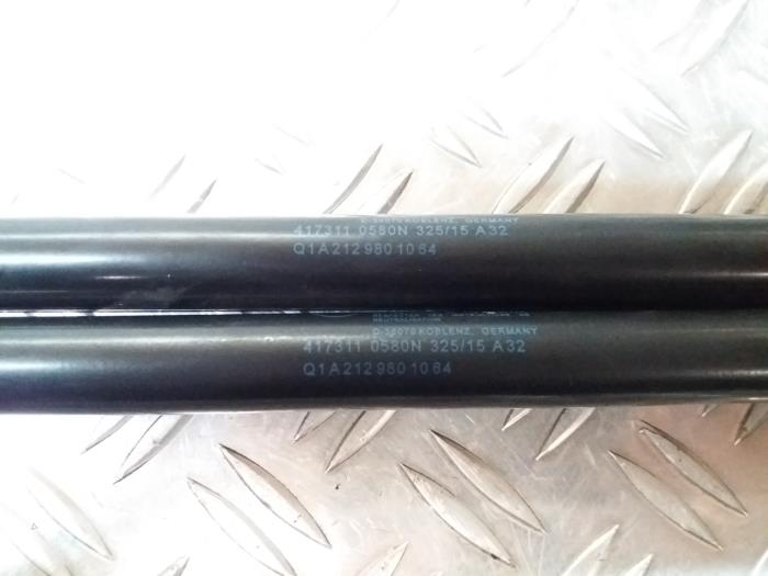 Set of tailgate gas struts from a Mercedes-Benz E Estate (S212)  2015