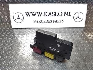 Usagé Boîte à fusibles Mercedes E (W212) E-220 CDI 16V BlueEfficiency,BlueTEC Prix € 150,00 Règlement à la marge proposé par kaslo auto parts