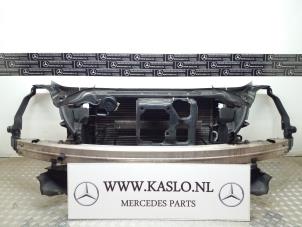 Usados Panel frontal Mercedes CLS (C219) 350 3.5 V6 18V Precio € 300,00 Norma de margen ofrecido por kaslo auto parts