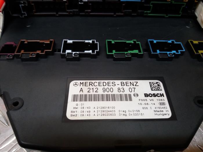 Fuse box from a Mercedes-Benz E (W212) E-220 CDI 16V BlueEfficiency 2011