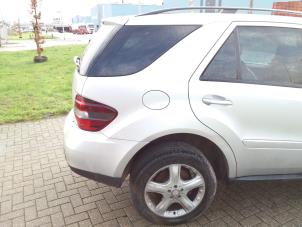Used Rear right bodywork corner Mercedes ML II (164/4JG) 3.0 ML-280 CDI 4-Matic V6 24V Price on request offered by kaslo auto parts