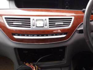 Used Heater control panel Mercedes S (W221) 3.0 S-320 CDI 24V Price € 100,00 Margin scheme offered by kaslo auto parts