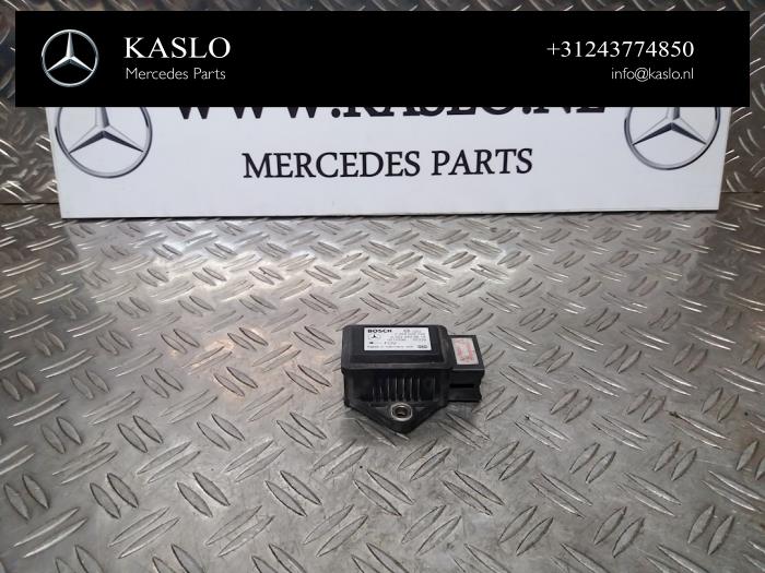 Gebrauchte Airbag Sensor Mercedes SL (R230) 5.0 SL-500 V8 24V Preis € 25,00 Margenregelung angeboten von kaslo auto parts