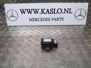 Used Airbag sensor Mercedes SL (R230) 5.0 SL-500 V8 24V Price € 25,00 Margin scheme offered by kaslo auto parts