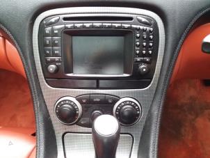 Usados Pantalla interior Mercedes SL (R230) 5.0 SL-500 V8 24V Precio de solicitud ofrecido por kaslo auto parts