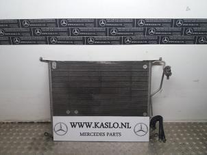 Usados Condensador de aire acondicionado Mercedes SL (R230) 5.0 SL-500 V8 24V Precio € 50,00 Norma de margen ofrecido por kaslo auto parts