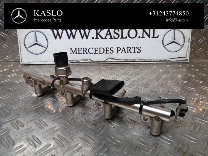 Usagé Système d'injection Mercedes C (W204) 1.8 C-180 CGI 16V Prix € 100,00 Règlement à la marge proposé par kaslo auto parts