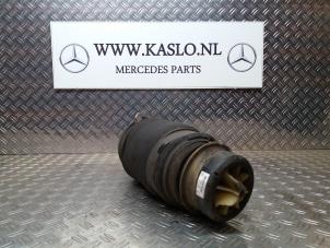Używane Miech Mercedes E Estate (S212) E-250 CDI 16V BlueEfficiency Cena € 150,00 Procedura marży oferowane przez kaslo auto parts