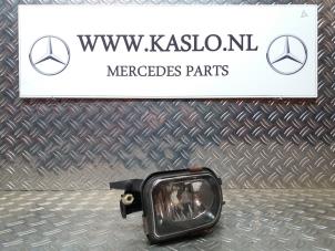 Usagé Feu antibrouillard avant gauche Mercedes SLK (R171) 1.8 200 K 16V Prix sur demande proposé par kaslo auto parts