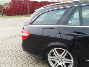 Used Rear right bodywork corner Mercedes E Estate (S212) E-220 CDI 16V BlueEfficiency Price on request offered by kaslo auto parts