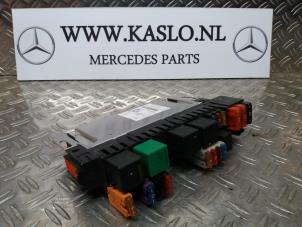 Usagé Boîte à fusibles Mercedes S (W220) 3.2 S-320 CDI 24V Prix sur demande proposé par kaslo auto parts