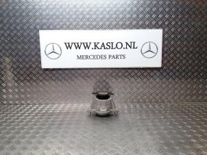 Usados Soporte de motor Mercedes E (C207) E-400 3.0 V6 Turbo Precio de solicitud ofrecido por kaslo auto parts