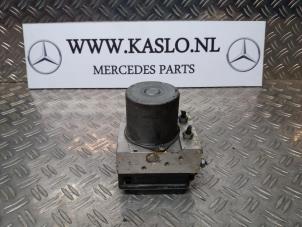 Gebrauchte ABS Pumpe Mercedes A (W169) 1.7 A-170 Preis € 75,00 Margenregelung angeboten von kaslo auto parts