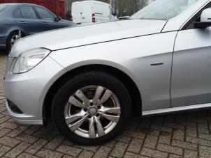 Used Front left bodywork corner Mercedes E (W212) E-220 CDI 16V BlueEfficiency Price on request offered by kaslo auto parts