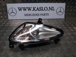 Used Fog light, front left Mercedes S (W221) 3.0 S-320 CDI 24V Price on request offered by kaslo auto parts