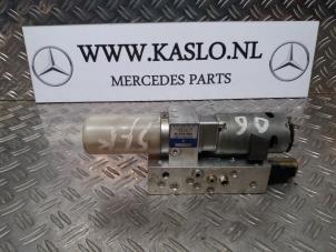 Used Convertible motor Mercedes SLK (R171) 1.8 200 K 16V Price € 175,00 Margin scheme offered by kaslo auto parts