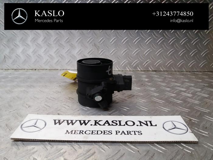Luftmassenmesser van een Mercedes-Benz E (W211) 2.2 E-220 CDI 16V 2007
