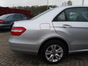 Used Rear right bodywork corner Mercedes E (W212) E-200 CDI 16V BlueEfficiency,BlueTEC Price on request offered by kaslo auto parts