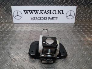 Used Rear seatbelt, right Mercedes CLK (W209) 1.8 200K 16V Price € 50,00 Margin scheme offered by kaslo auto parts