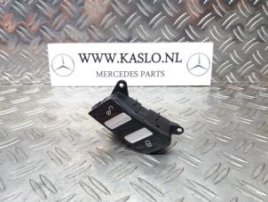 Usados Interruptor de contacto de puerta Mercedes S (W221) Precio de solicitud ofrecido por kaslo auto parts