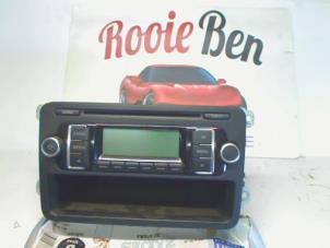 Used Radio CD player Volkswagen Golf VI (5K1) 1.4 16V Price on request offered by Rooie Ben autodemontage