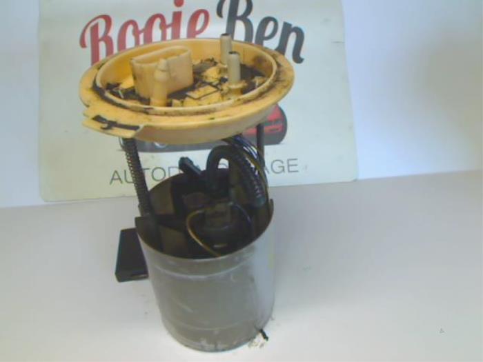 Usagé Pompe carburant électrique Audi A3 Sportback (8PA) 1.9 TDI Prix € 14,00 Règlement à la marge proposé par Rooie Ben autodemontage