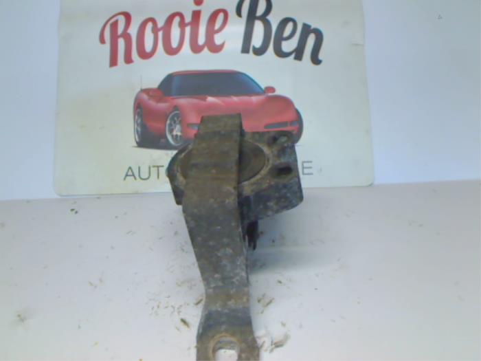 Used Engine mount Ford Focus 2 1.6 16V Price € 40,00 Margin scheme offered by Rooie Ben autodemontage