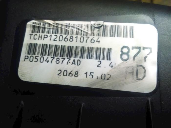 Usagé Couvercle soupapes Chrysler Sebring II (JS) 2.4 16V VVT Prix € 25,00 Règlement à la marge proposé par Rooie Ben autodemontage