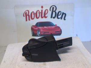 Used Steering wheel mounted radio control Ford Fusion 1.4 16V Price € 25,00 Margin scheme offered by Rooie Ben autodemontage