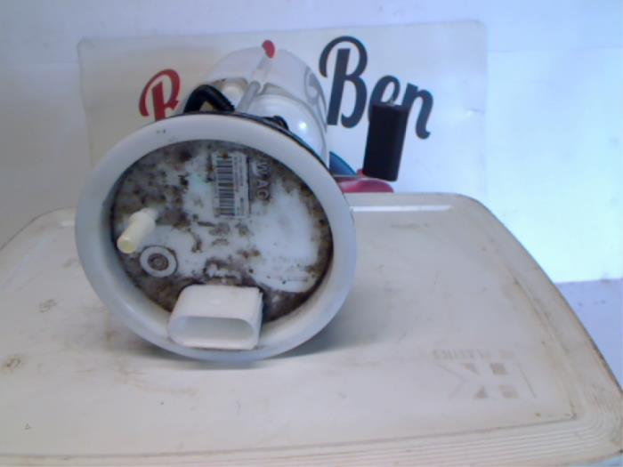 Electric fuel pump from a Volkswagen Up! (121) 1.0 12V 60 2013