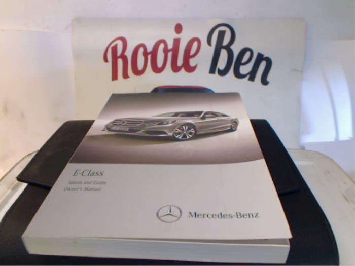 Używane Instrukcja Mercedes E (C207) E-250 CDI 16V Cena € 40,00 Procedura marży oferowane przez Rooie Ben autodemontage