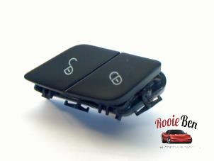 Gebrauchte Zentralverriegelung Schalter Mercedes C (W205) 2.2 C-220 CDI 16V BlueTEC Preis auf Anfrage angeboten von Rooie Ben autodemontage