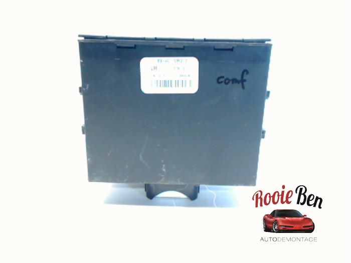 Comfort Module from a Peugeot 107 1.0 12V 2010