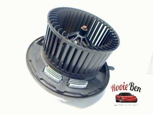 Usados Motor de ventilador de calefactor BMW 1 serie (E87/87N) 118i 16V Precio de solicitud ofrecido por Rooie Ben autodemontage