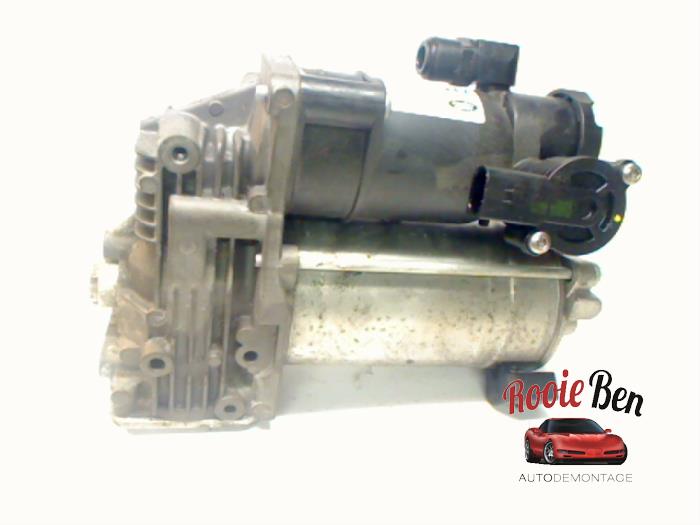 Begagnade Luftpump (fjädring) Landrover Range Rover Sport (LS) 2.7 TDV6 24V Pris € 175,00 Marginaltabell erbjuds av Rooie Ben autodemontage