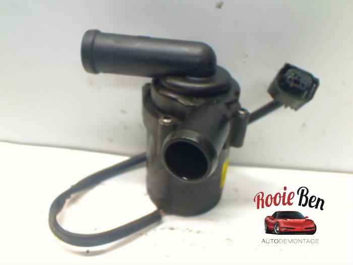 Begagnade Extra vattenpump Landrover Range Rover Sport (LS) 2.7 TDV6 24V Pris € 25,00 Marginaltabell erbjuds av Rooie Ben autodemontage