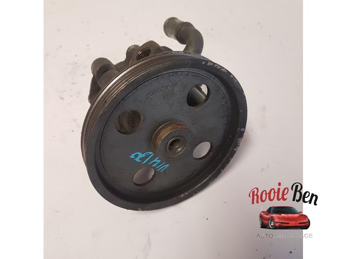 Usagé Pompe direction assistée Chrysler Voyager/Grand Voyager (RG/RS) 2.8 CRD 16V Autom. Prix € 40,00 Règlement à la marge proposé par Rooie Ben autodemontage