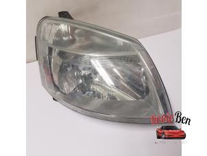 Used Headlight, right Citroen Berlingo 2.0 HDi 90 Price € 30,00 Margin scheme offered by Rooie Ben autodemontage