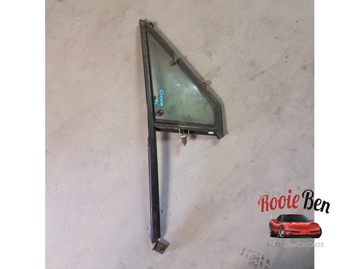 Usados Ventanilla triangular derecha delante Jeep Cherokee (XJ) 4.0 i Precio € 50,00 Norma de margen ofrecido por Rooie Ben autodemontage