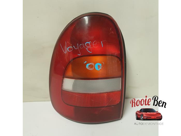 Taillight, left from a Plymouth Voyager 3.8 V6 AWD 2000