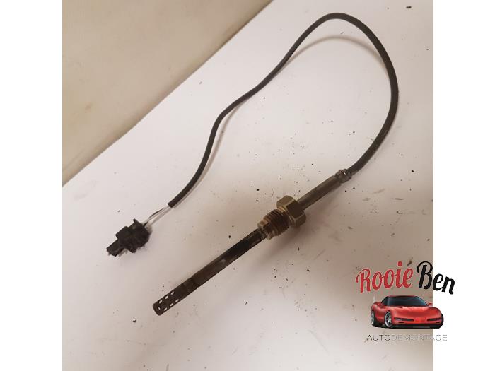 Begagnade Partikelfiltersensor Mercedes C Combi (S203) 2.2 C-200 CDI 16V Pris € 25,00 Marginaltabell erbjuds av Rooie Ben autodemontage