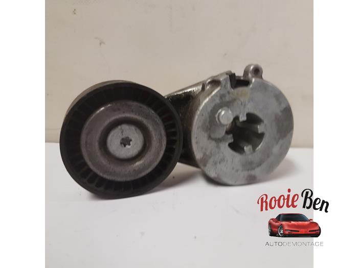 Usados Rodillo tensor correa múltiple Audi A4 Avant (B8) 2.0 TFSI 16V Precio € 15,00 Norma de margen ofrecido por Rooie Ben autodemontage