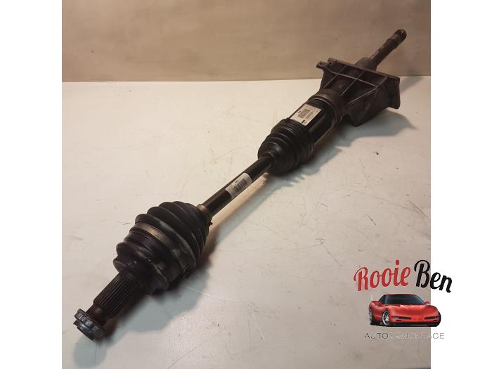 Front drive shaft, right from a BMW X3 (E83) 3.0d 24V 2005