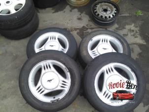 Gebrauchte Felgen Set + Reifen Ford Usa Mustang IV 3.8 Preis auf Anfrage angeboten von Rooie Ben autodemontage