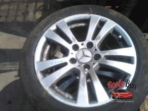 Used Wheel + winter tyre Mercedes B (W246,242) 1.6 B-180 BlueEFFICIENCY Turbo 16V Price on request offered by Rooie Ben autodemontage