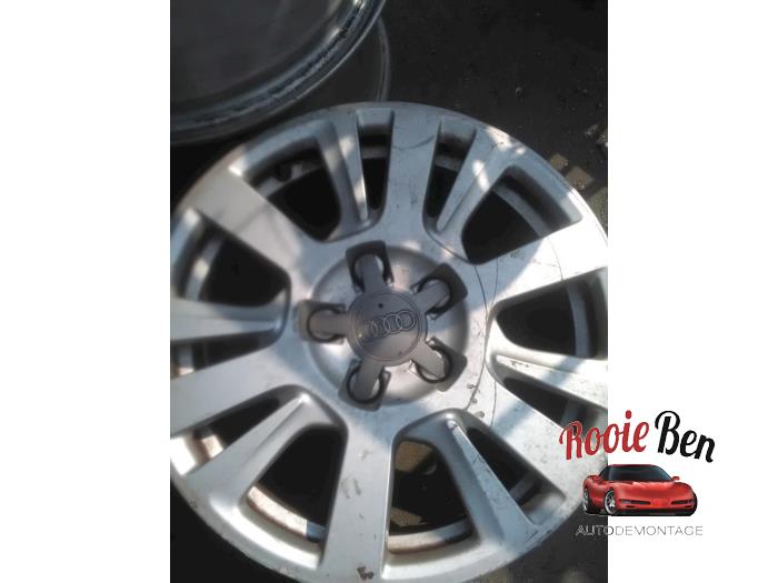 Set of sports wheels from a Audi A4 (B7) 1.6 2007