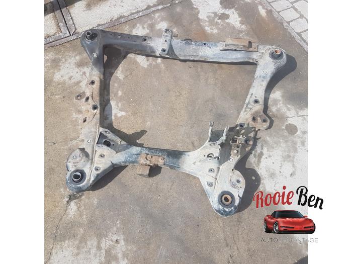 Usagé Faux châssis Lexus RX (L2) 400h V6 24V VVT-i 4x4 Prix € 50,00 Règlement à la marge proposé par Rooie Ben autodemontage