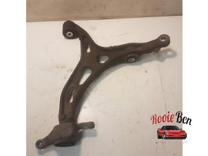 Used Front lower wishbone, right Jeep Grand Cherokee (WK/WK2) 3.0 CRD V6 24V Price on request offered by Rooie Ben autodemontage