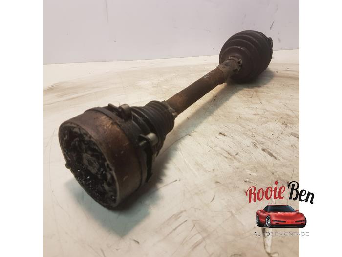Front drive shaft, left from a Volkswagen Touran (1T1/T2) 1.9 TDI 105 Euro 3 2004