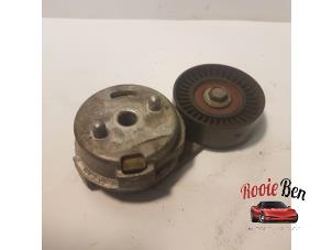 Used Drive belt tensioner Chrysler Voyager/Grand Voyager (RG) 2.4 16V Price on request offered by Rooie Ben autodemontage